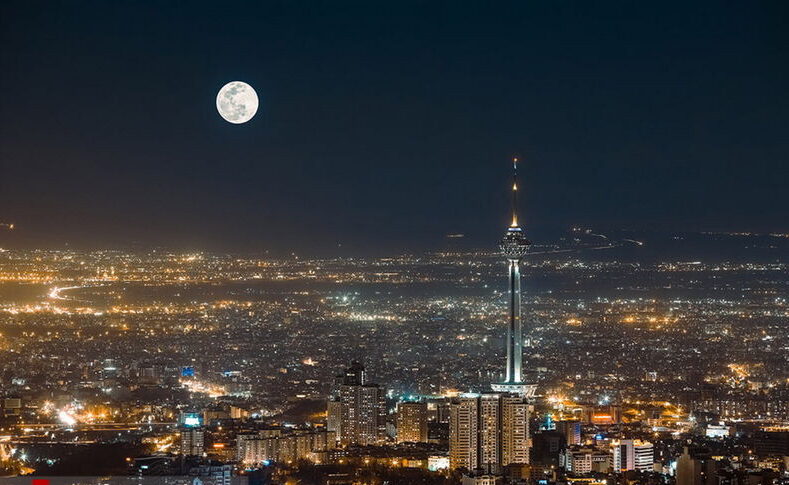 تهران شب
